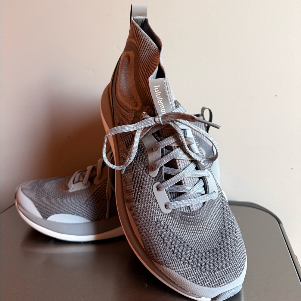 lululemon Chargefeel Mid Women’s Shoes